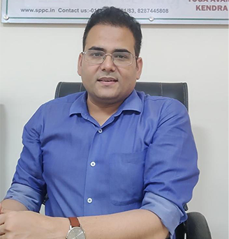 Dr. Neeraj Pandey (CMO)